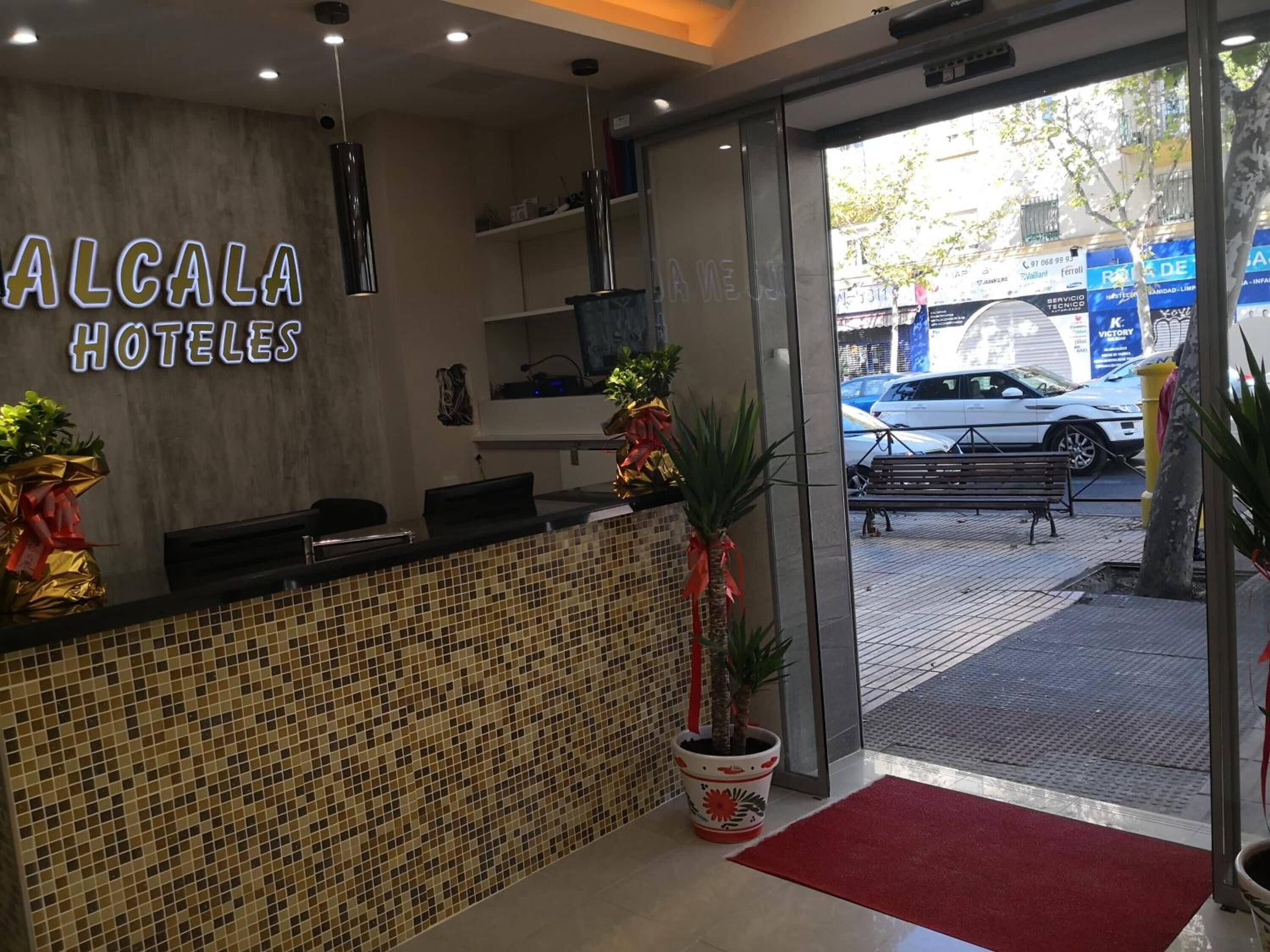 Golden Alcala — Photos 3